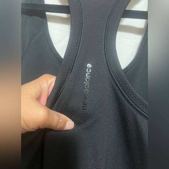 New Balance Black Fitted Racerback Athletic Running Tank Top Activewear Yoga Gym - Picture 6 of 9